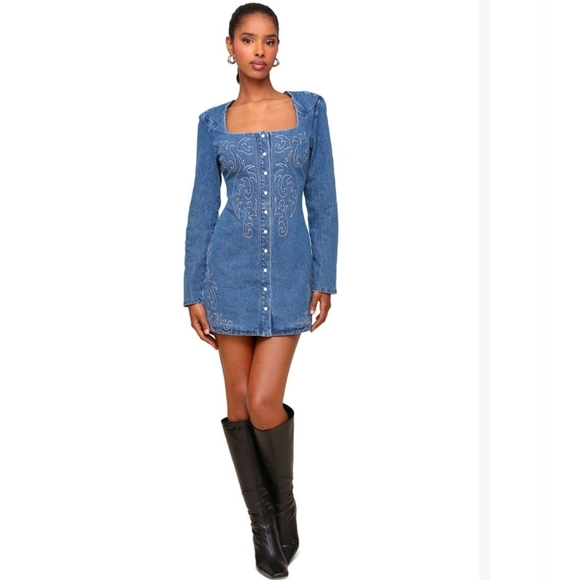 🔹️Avec Les Filles🔹️ Western Embroidered Denim Dress in Provence Wash - Picture 4 of 8
